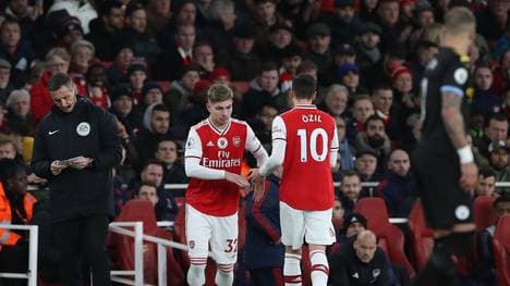 Mesut Özil und sein potentieller Nachfolger Emile Smith Rowe