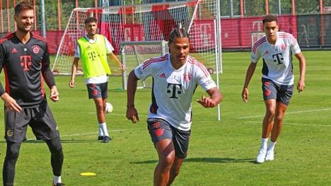 Serge Gnabry hat beim FC Bayern noch bis 2023 Vertrag