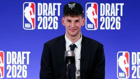 Hannes Steinbach hinterlässt erste Spuren in der NBA