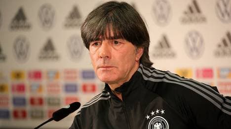 Joachim Löw spricht vor dem Spiel gegen Nordmazedonien