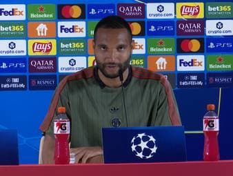 Jonathan Tah stand mit Bayer 04 Leverkusen bereits im Halbfinale eines europäischen Wettbewerbs. Vor dem Champions-League-Duell mit Paris Saint-Germain spürt der Nationalspieler allerdings eine Atmosphäre, wie er sie so zuvor noch nicht erlebt hat.