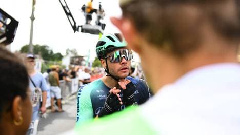 Émilien Jacquelin bestreitet aktuell Radrennen