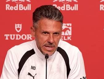 RB-Trainer Martín Demichelis erklärt die großen Stärken von Neuzugang Christopher Nkunku und erläutert, auf welcher Position er zukünftig mit ihm plant.