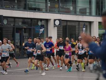 Highlight Zusammenfassung vom Münster Marathon im Jahr 2025.
