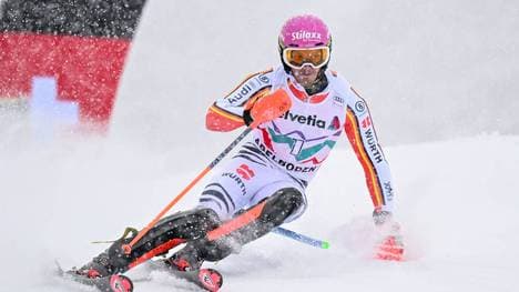 Holt Linus Strasser den Slalom-Sieg in Adelboden?