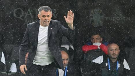 Willy Sagnol lobt die Stimmung und kritisiert die Pfiffe