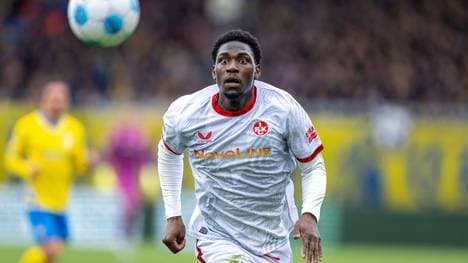 Kann Lautern (im Bild: Faride Alidou) im Kaiserslautern Schalke Tipp noch einmal Aufstiegsambitionen anmelden?