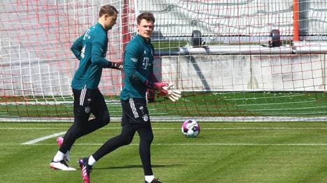 Manuel Neuer (l.) und Alexander Nübel im Training des FC Bayern im Frühjahr 2021