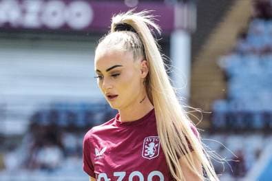 Fußball-Queen feiert mit Ex-Bayern-Star