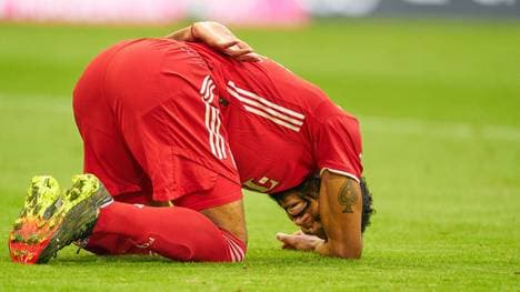 Choupo-Moting plagen Rückenschmerzen