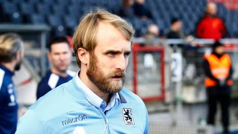 Eintracht Braunschweig v TSV 1860 Muenchen - Second Bundesliga