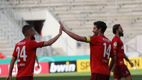 Dominick Drexler (l.) wird zukünftig nicht mehr mit Jonas Hector (r.) zusammenspielen