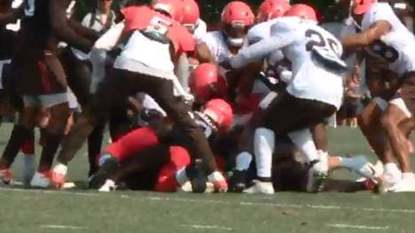 NFL: Schlägerei bei Cleveland Browns zwischen Landry und Mitchell