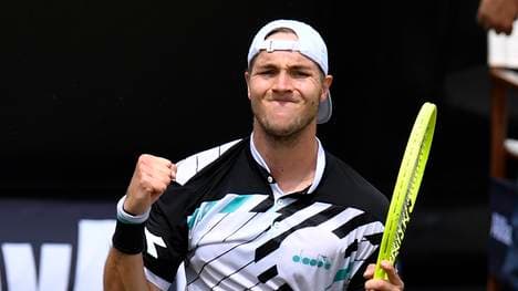 Tennis: ATP in Stuttgart mit Struff, Pouille, Brown, Auger-Aliassime, Jan-Lennard Struff freut sich über Sieg über den Franzosen Lucas Pouille 
