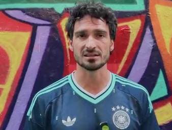 Mats Hummels hat nach dem deutschen WM-Debakel mit dem DFB abgerechnet. Der TV-Experte forderte personelle Konsequenzen. 