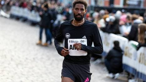 Amanal Petros wird in Lissabon Dritter