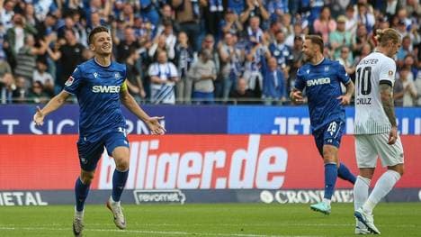 Marvin Wanitzek jubelt nach seinem Tor