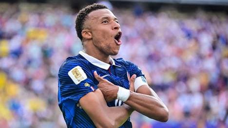 Kylian Mbappé steht in seiner Karriere bereits bei 18 WM-Toren!