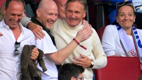 Matthias Sammer und Hans-Joachim Watzke freuten sich über den Sieg des BVB