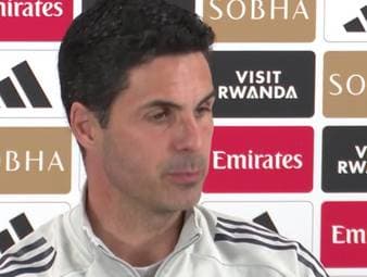 Vor dem Premier-League-Duell mit Newcastle United spricht Arsenal-Coach Mikel Arteta über den Titelkampf und macht klar: Platz zwei bedeutet für ihn keinen Druck, sondern ein Privileg.