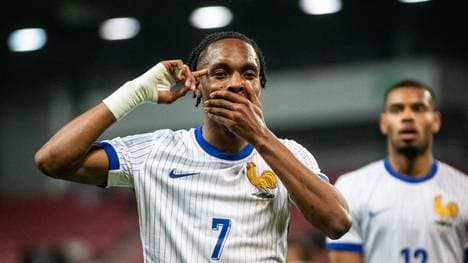 Mathys Tel schießt Frankreich ins EM-Halbfinale