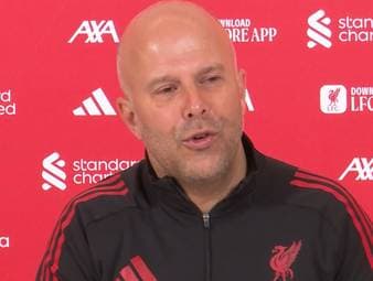Florian Wirtz kommt beim FC Liverpool immer besser in Fahrt und setzte zuletzt mit seinem Treffer den Schlusspunkt gegen Crystal Palace. Trainer Arne Slot attestiert dem deutschen Nationalspieler eine starke Entwicklung.