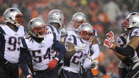 Dont'a Hightower (Nummer 54) und Patrick Chung (23) fehlen den New England Patriots in der kommenden Saison