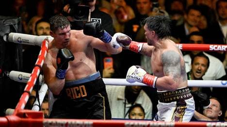 Alexander Usyk (r.) gegen Rico Verhoeven