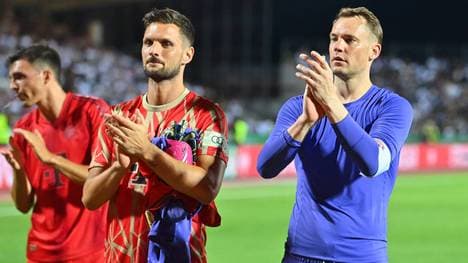 Sven Ulreich (l.) fehlt dem FC Bayern aus persönlichen Gründen