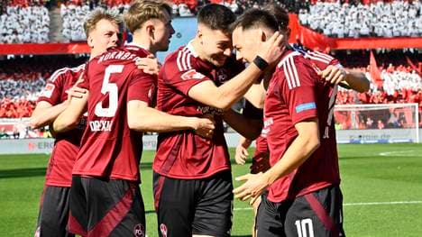 Der Club gewinnt das Derby gegen Fürth klar mit 3:0