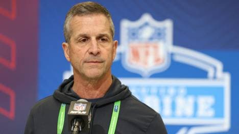 John Harbaugh bleibt länger