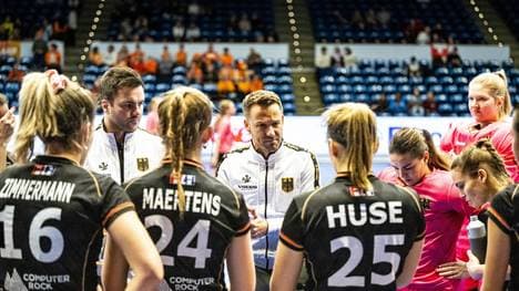 Trainer Altenburg muss Kader auf 18 Frauen reduzieren