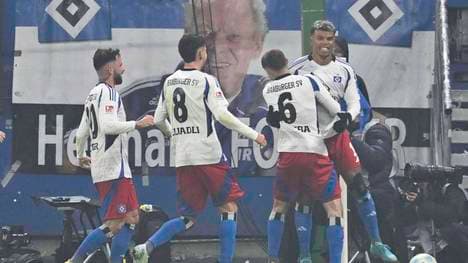 Der HSV stößt den 1. FC Köln von der Tabellenspitze