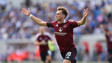 Michal Sevcik trifft zur Freude von Trainer Miroslav Klose