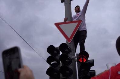 Atemberaubende Bilder: Türkei-Fans nehmen Leipzig ein
