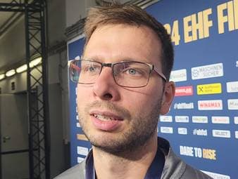 Nach der Niederlage gegen den SC Magdeburg analysiert Füchse-Trainer Jaron Siewert die Saison seiner Mannschaft und adelt sein Team. 