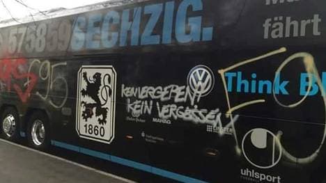Der Bus von 1860 München wurde verunstaltet
