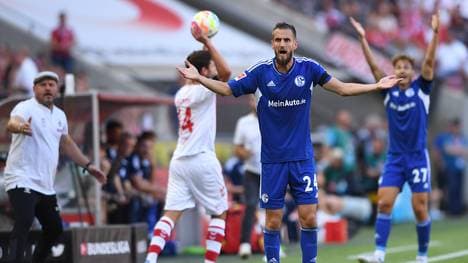 Schalkes Dominick Drexler flog im Spiel beim 1. FC Köln vom Platz
