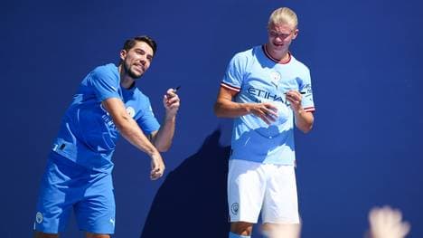 Stefan Ortega und Erling Haaland bei ihrer offiziellen Präsentation