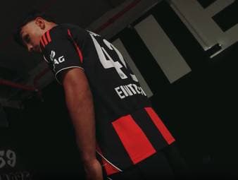 Can Uzun hat sich Schritt für Schritt auf Topniveau gearbeitet. In seiner zweiten Saison bei Eintracht Frankfurt ist der Regisseur zu einem der aufregendsten Spieler der Liga gereift.