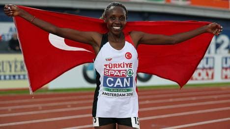 Yasemin Can gewinnt die 10.000 Meter in Amsterdam