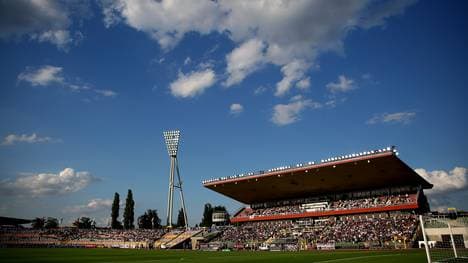 BFC Dynamo v FC Schalke 04 - DFB Cup