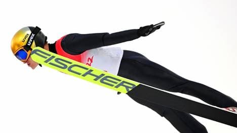 Julian Schmid ist nach dem Springen Vierter