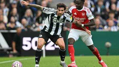 Tonali (l.) spielt inzwischen bei Newcastle United