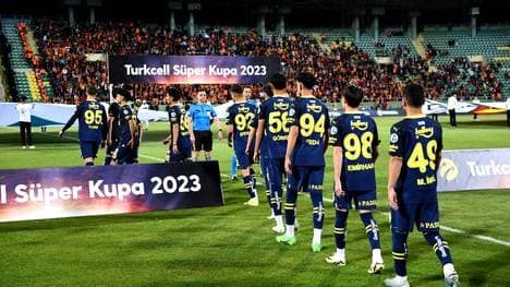 Fenerbahce-Spieler beim Skandal-Auftritt