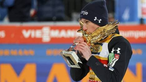 Küsschen für den Adler: Domen Prevc