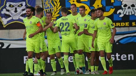 Der SV Wehen Wiesbaden ist wieder ganz vorn in der 3. Liga