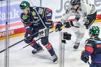 Eisbären übernehmen Führung