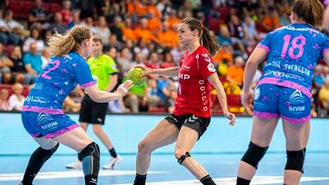 Im 1. Halbfinale des Haushahn Final4 stehen sich Bietigheim und Metzingen gegenüber