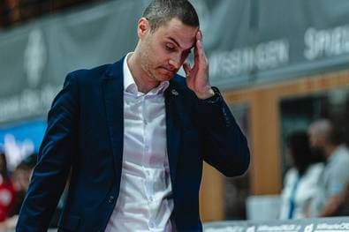 Bonn vergibt ersten Matchball
